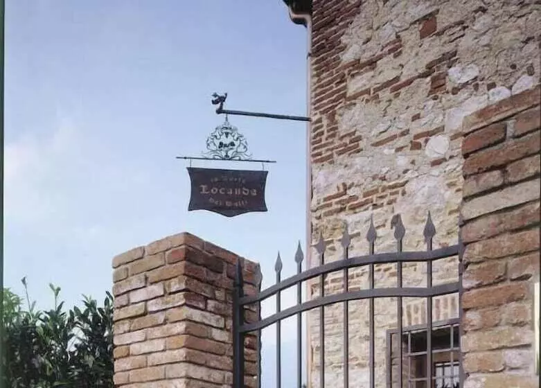 Hotelli Locanda La Corte Dei Galli