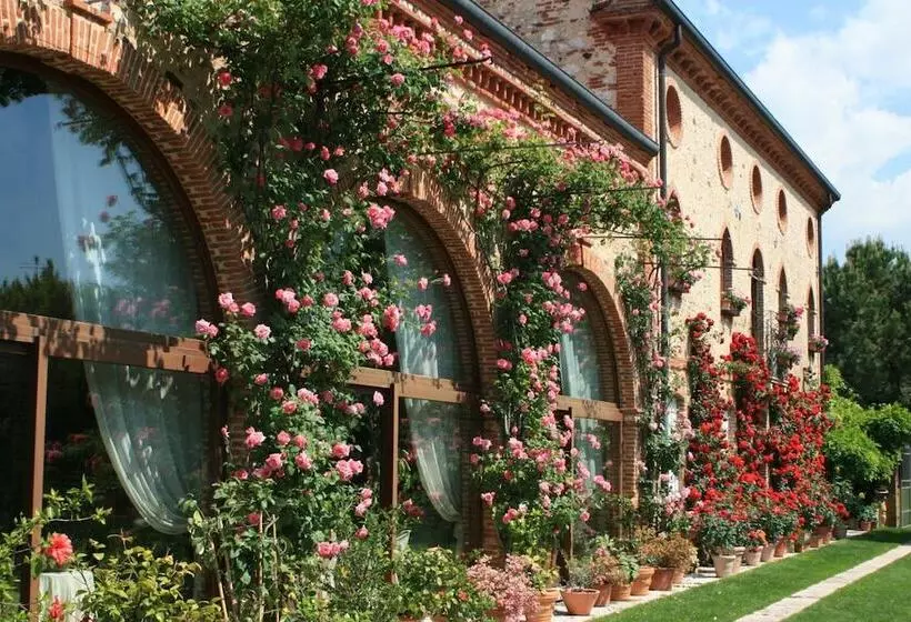 Hotelli Locanda La Corte Dei Galli