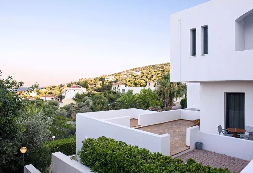 هتل Melia Sol Art Studios