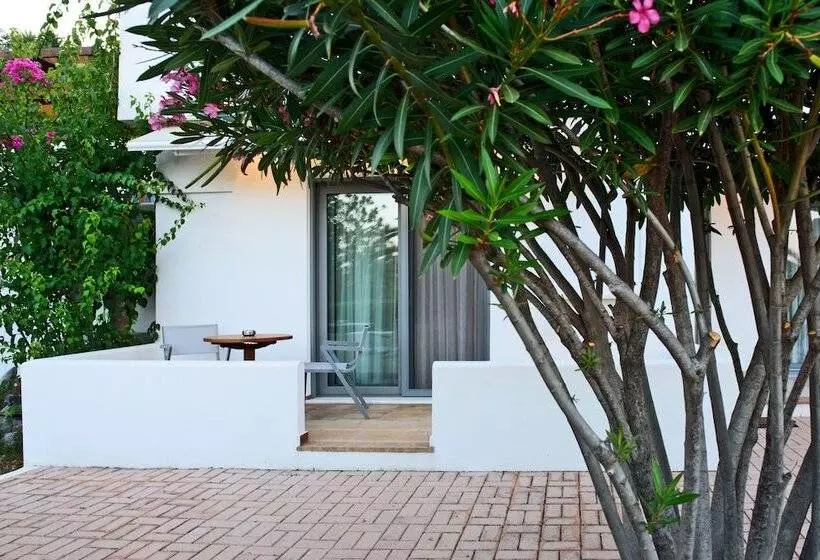 هتل Melia Sol Art Studios