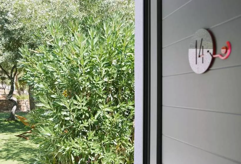 هتل Melia Sol Art Studios