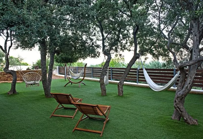 هتل Melia Sol Art Studios