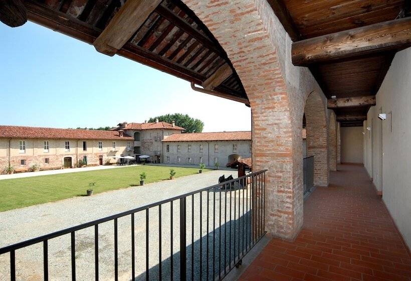 فندق ريفى Agriturismo Camisassi