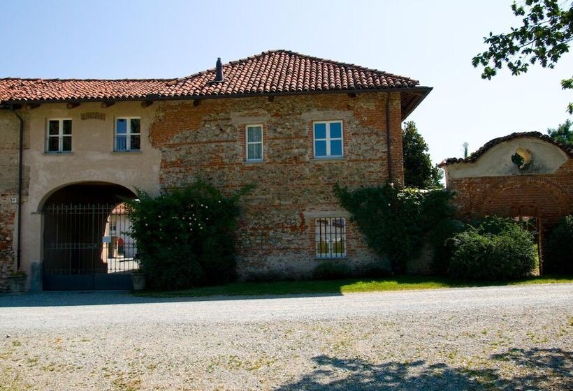 فندق ريفى Agriturismo Camisassi