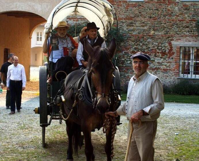 فندق ريفى Agriturismo Camisassi