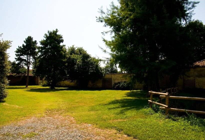 فندق ريفى Agriturismo Camisassi