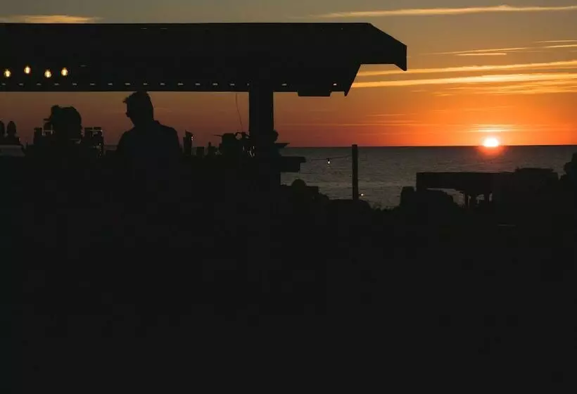 هتل Surflogiet Gotland