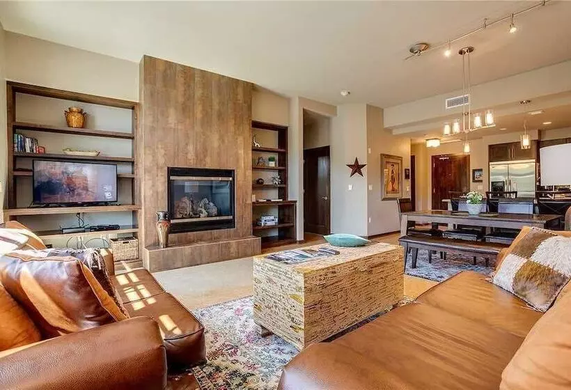 Howelsen Place H307a