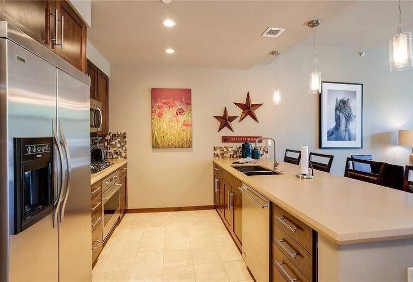 Howelsen Place H307a