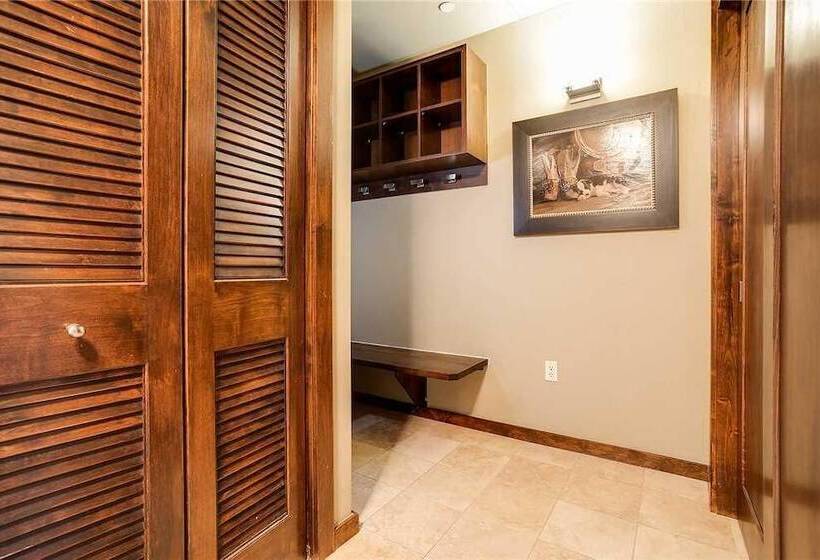 Howelsen Place H307a