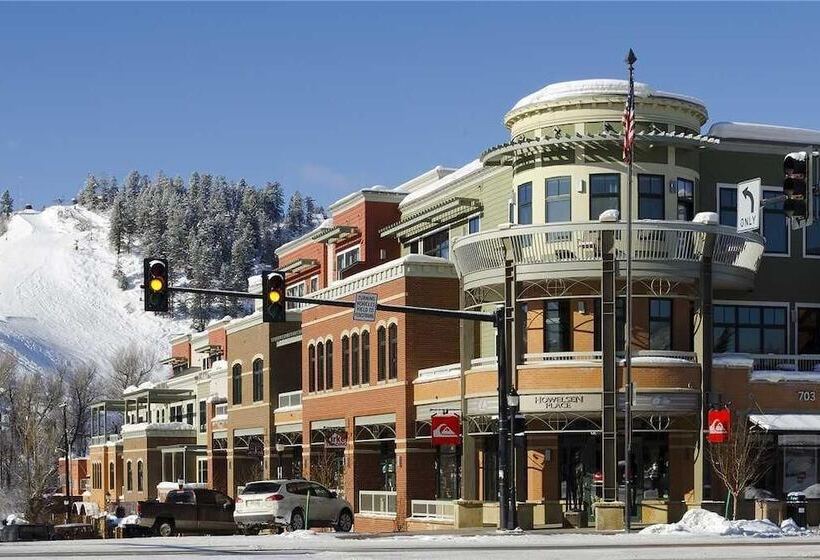 Howelsen Place H307a