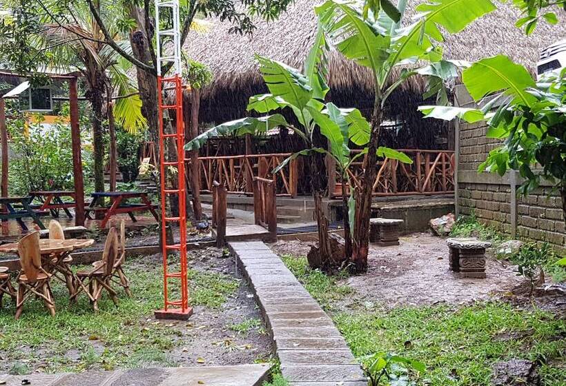 Mr Cowboy Hotel Y Restaurante