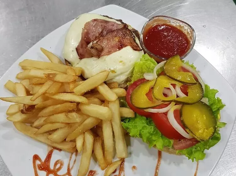 Mr Cowboy Hotel Y Restaurante