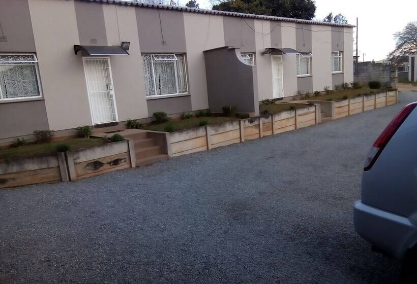 پانسیون Crisovik Guest House