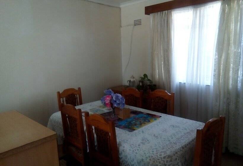 پانسیون Crisovik Guest House