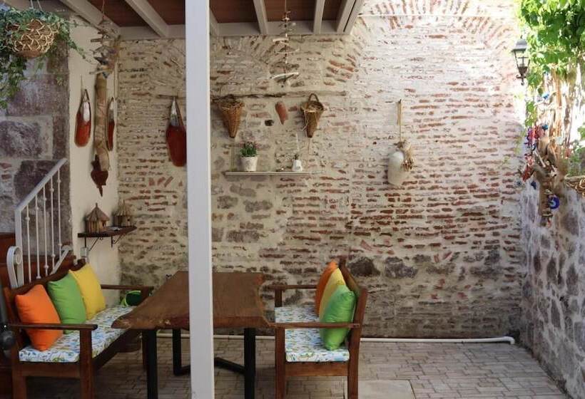 پانسیون Gizemli Konak