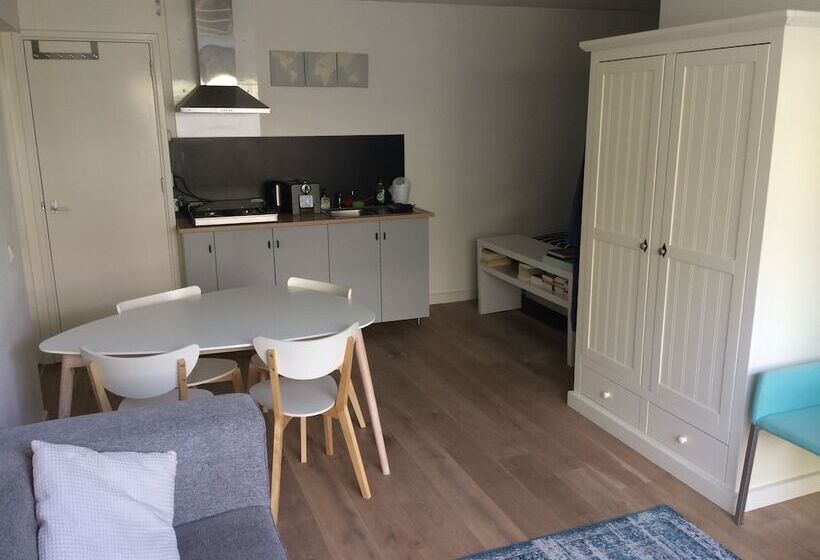 بنسيون Green Garden House