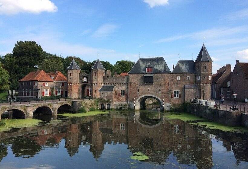 بنسيون Green Garden House