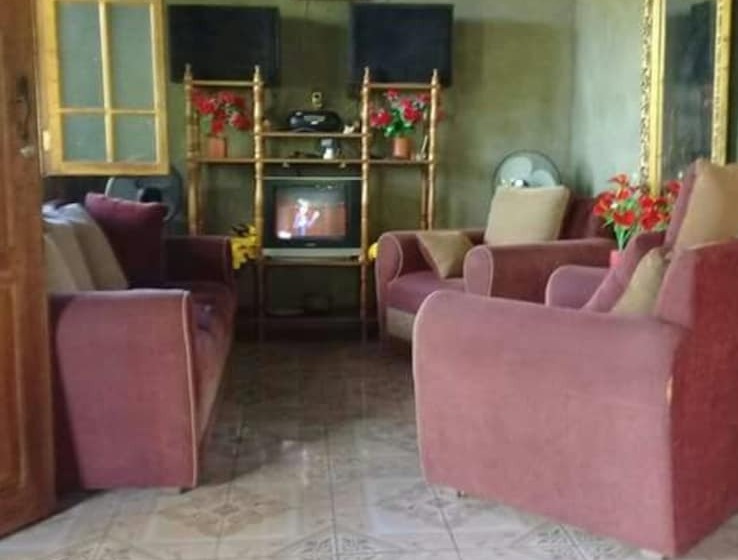 پانسیون La Sabana Cheap House