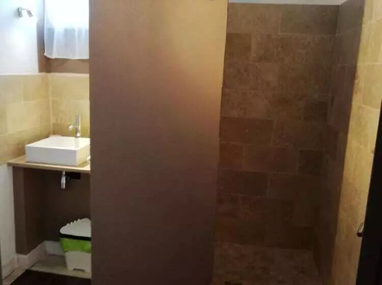 Majatalo Le Jas Vieux