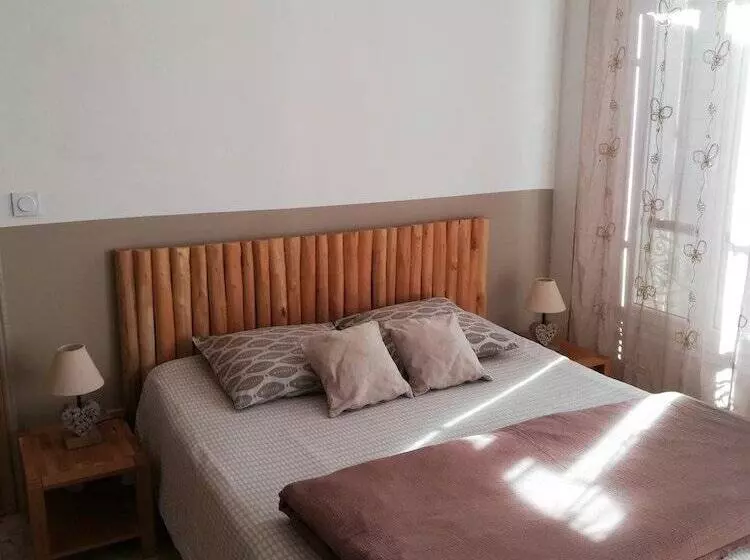 Majatalo Le Jas Vieux