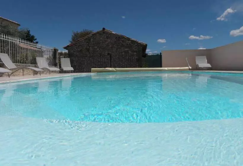 Majatalo Le Jas Vieux