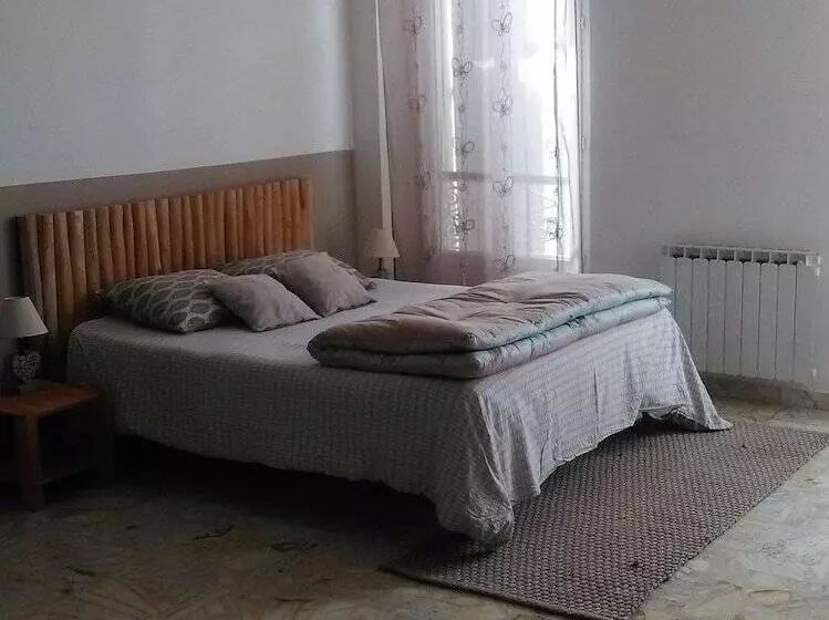 Majatalo Le Jas Vieux