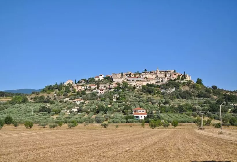 Majatalo Le Jas Vieux