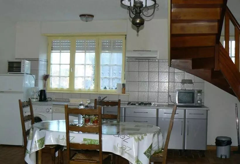 Majatalo Le Logis De Mousterlin