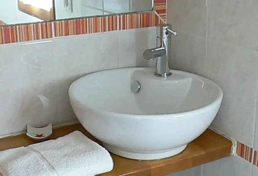 Majatalo Le Logis De Mousterlin