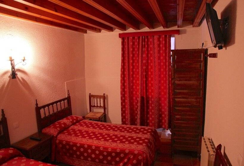 پانسیون Posada San Julián