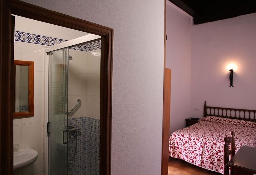 پانسیون Posada San Julián