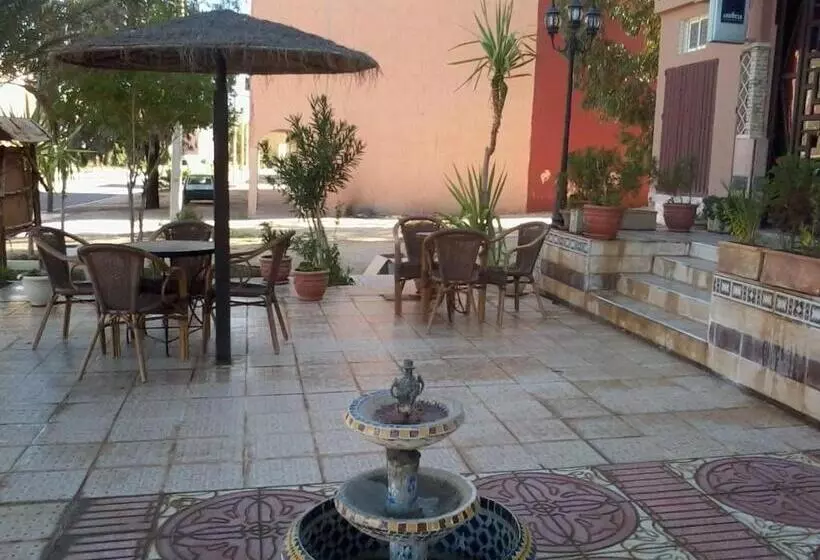 Majatalo Rochers Peints