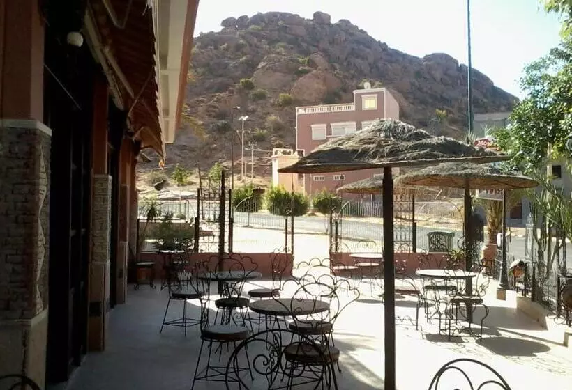 Majatalo Rochers Peints