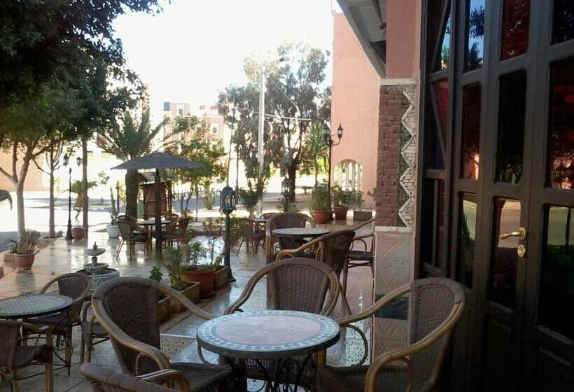 Pension (Hôtel basse catégorie) Rochers Peints