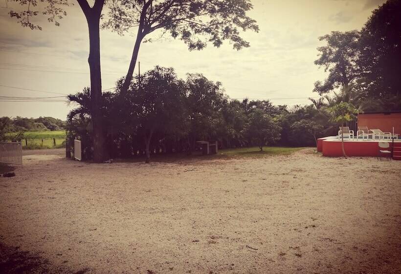 Vista Linda Lodge   Hostel