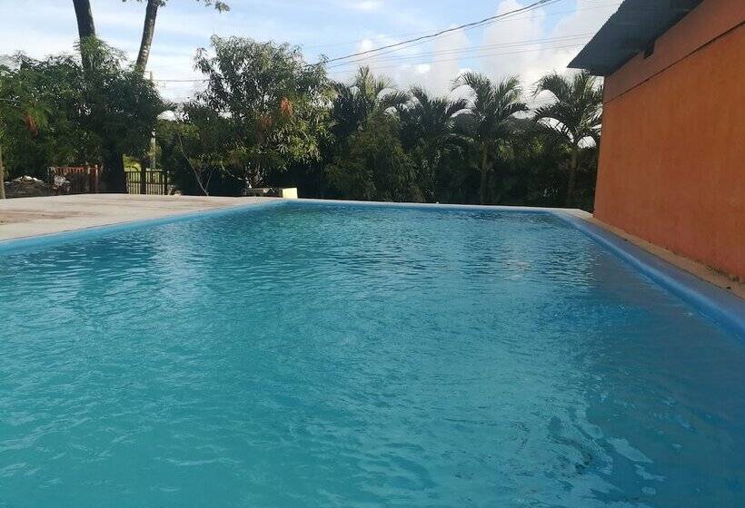 Vista Linda Lodge   Hostel