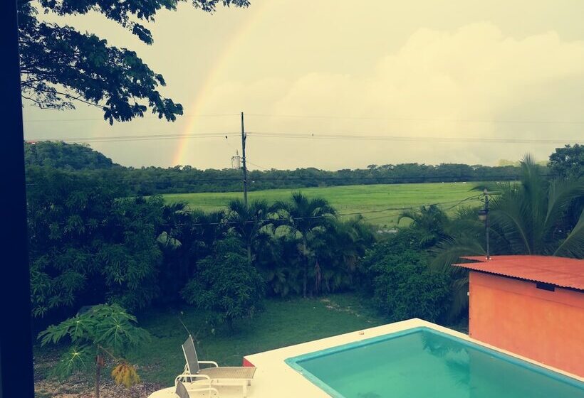 Vista Linda Lodge   Hostel