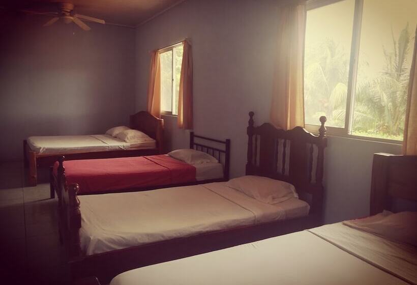 Vista Linda Lodge   Hostel