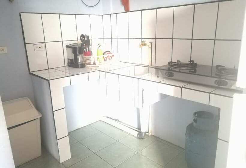 Vista Linda Lodge   Hostel