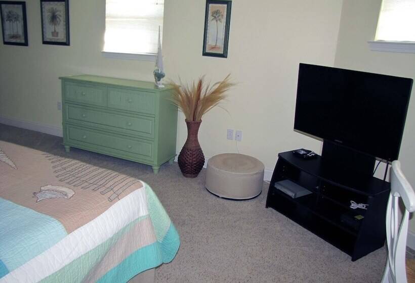 Windancer Cottages By Crystal Waters