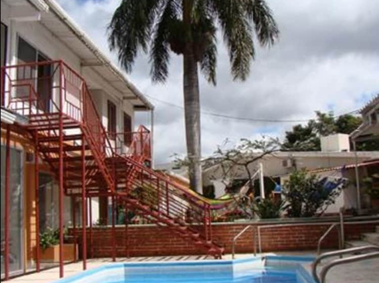 Bed and Breakfast Econo Guest House