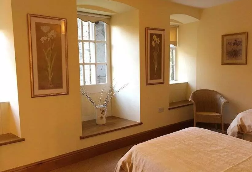 Hewenden Mill Holiday Homes