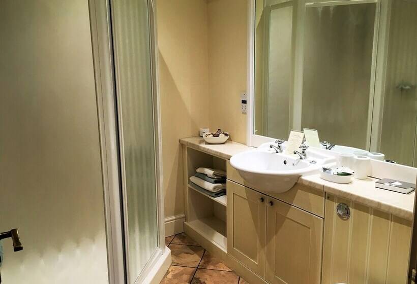 Hewenden Mill Holiday Homes