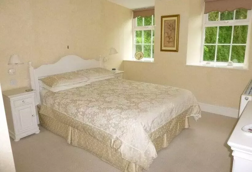 Hewenden Mill Holiday Homes