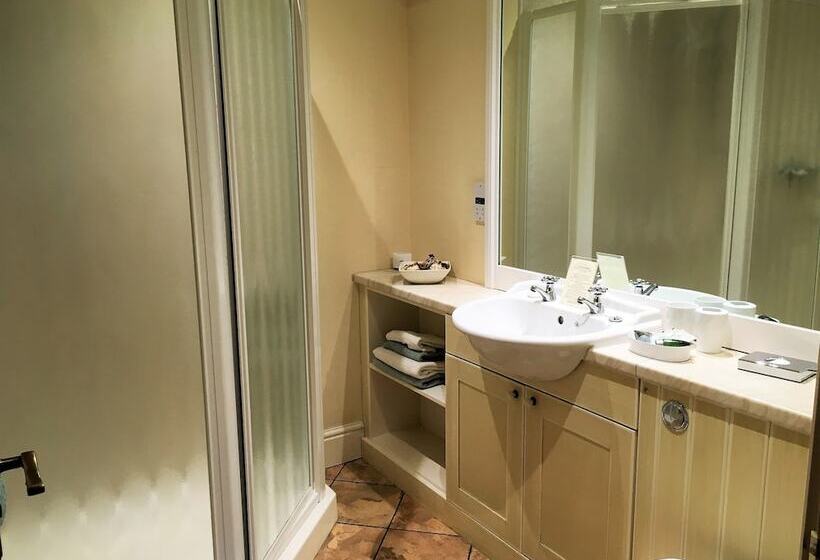 Hewenden Mill Holiday Homes