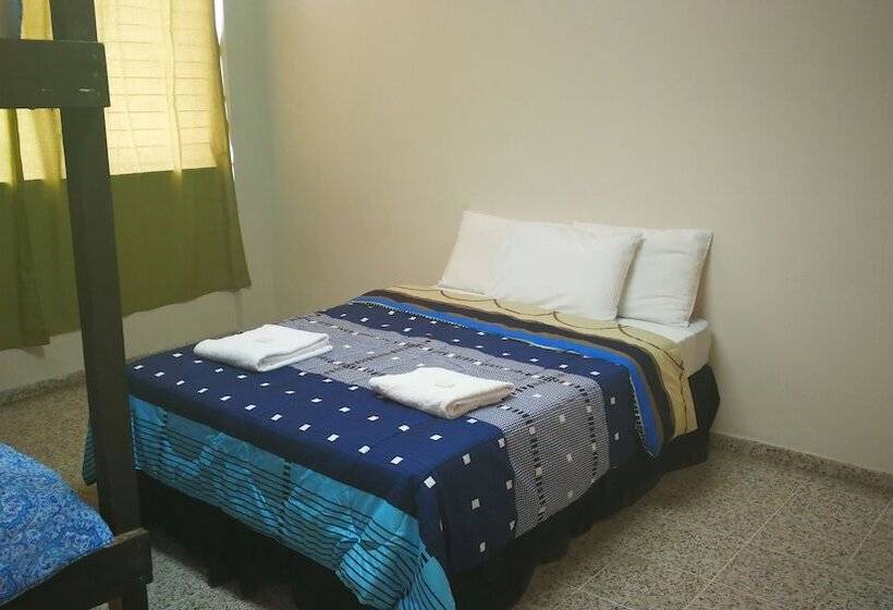 مسافرخانه Vinostal