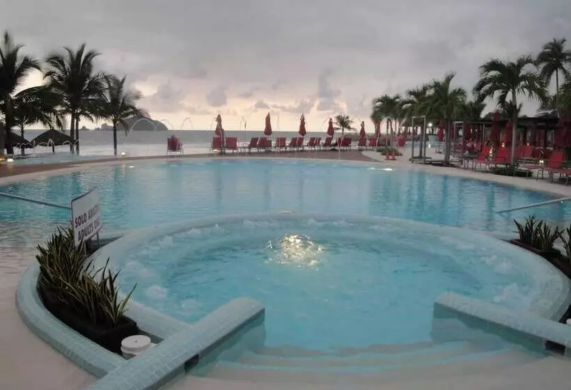 Hotelli Bay View Grand Marina 3br