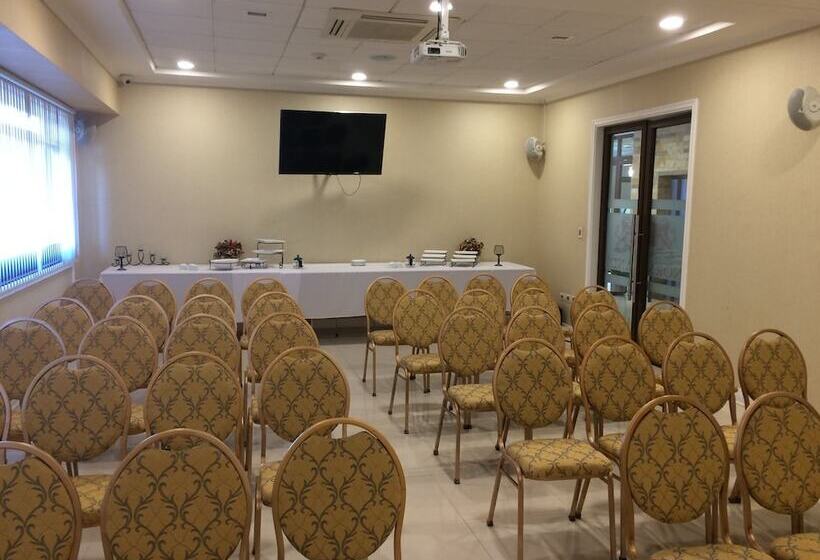 ホテル Boutique Normandi