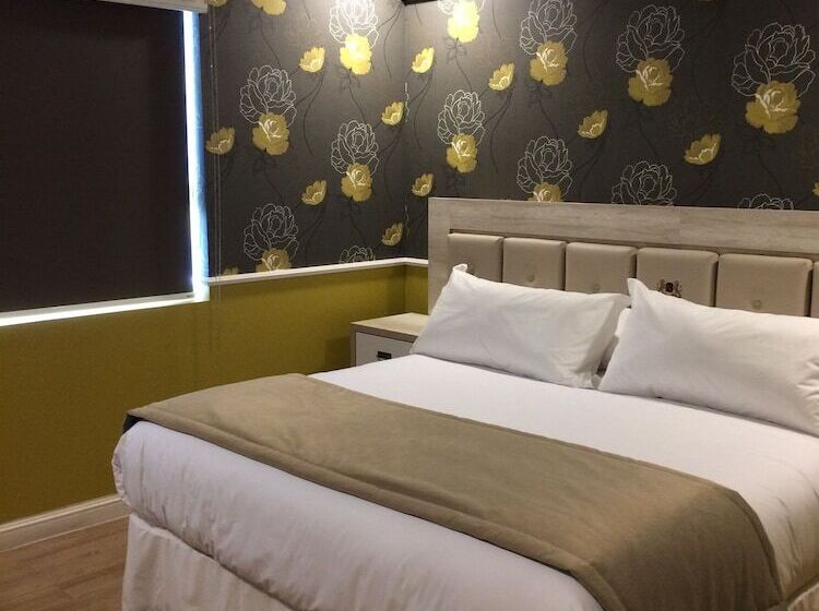 ホテル Boutique Normandi